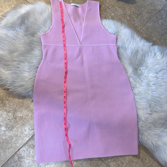 Aritzia Babaton Deep V Sculpt Knit Dress A25018 - Picture 8 of 9